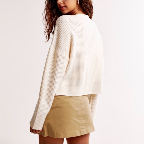 A&F Cream Waffle Cardigan NWT - Picture 3 of 8